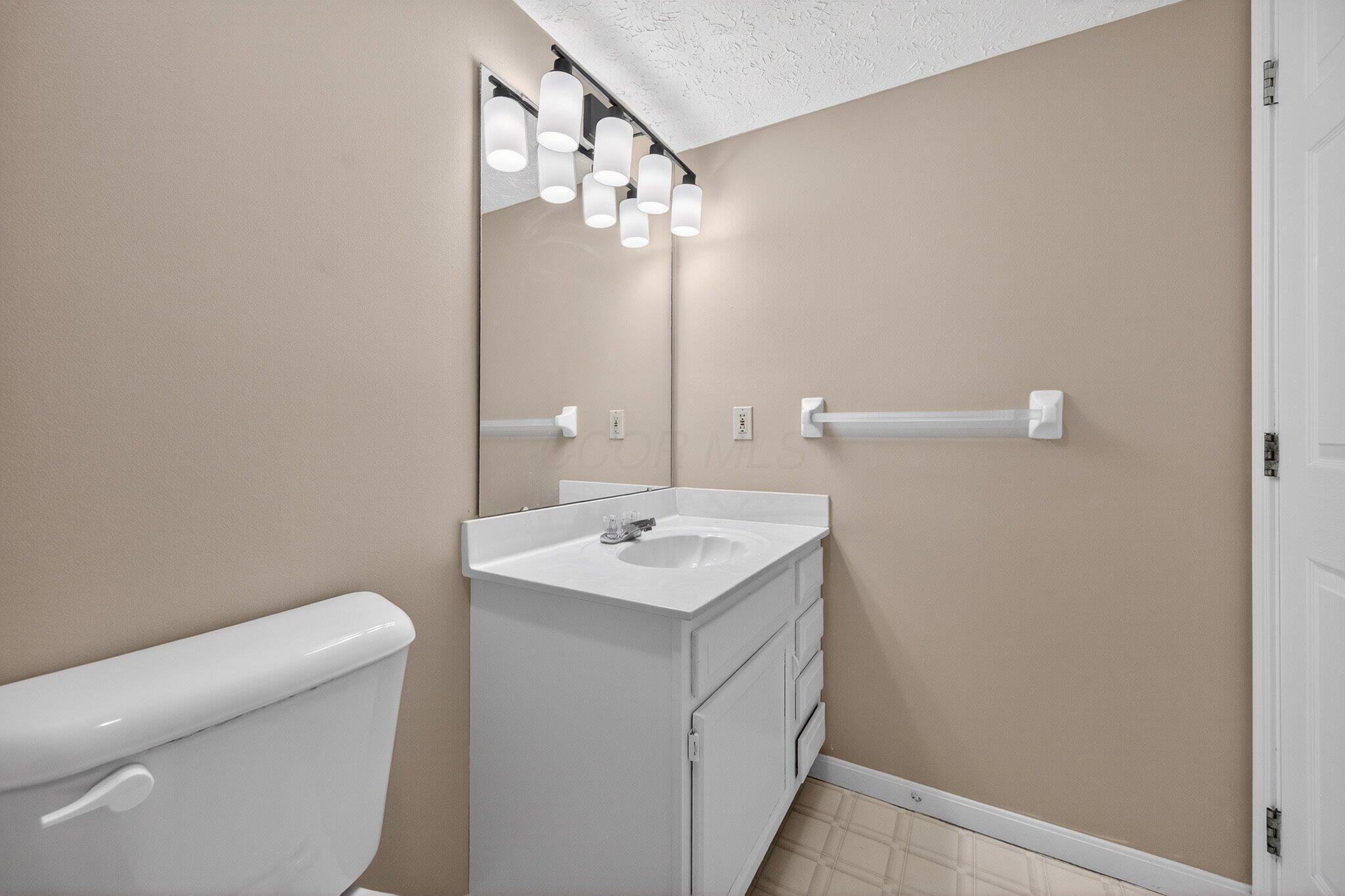 5765 Cheviot Road, Unit 52D Cincinnati, OH 45247 - Photo 25 of 36 24-DSC_0794