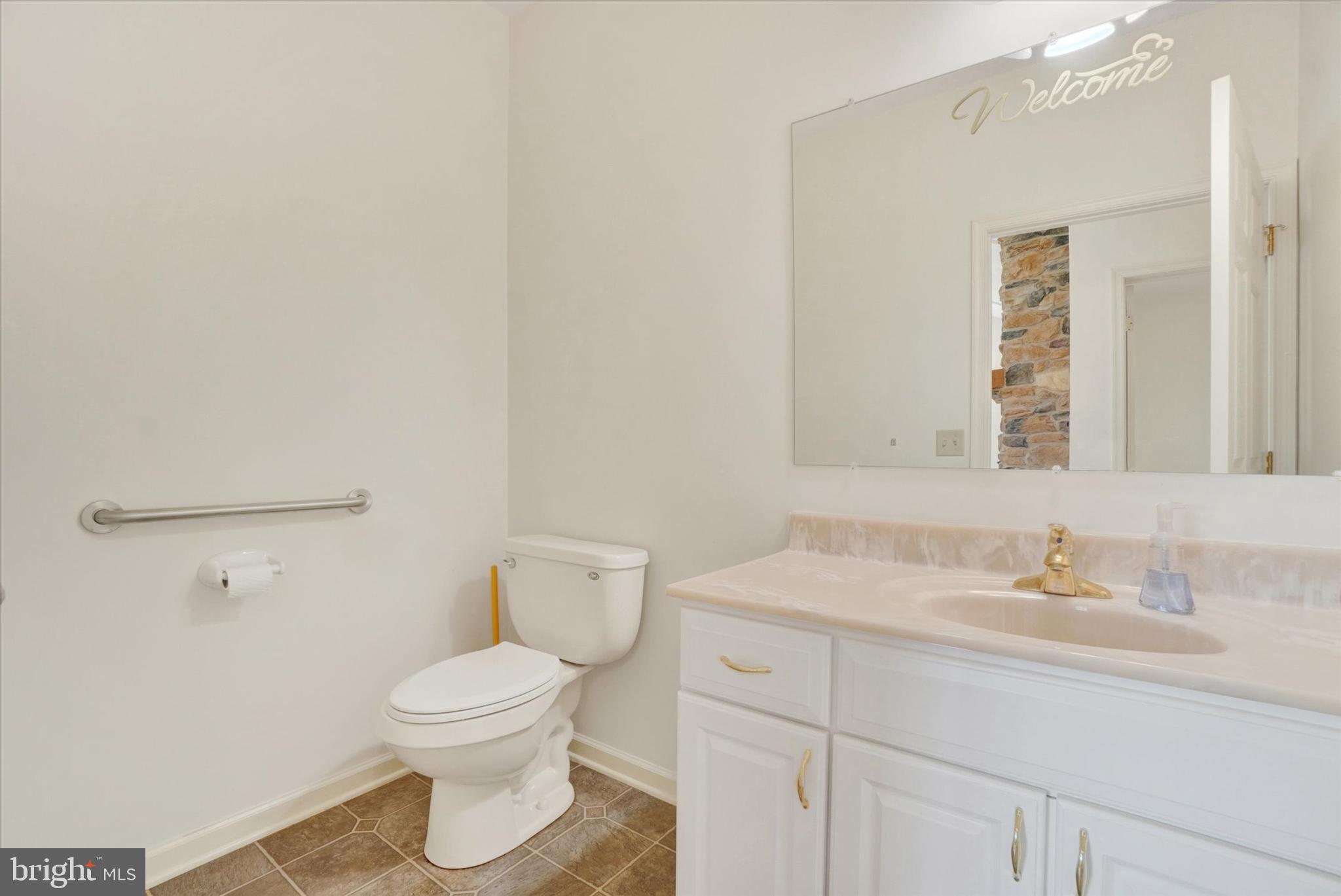 4192 Evergreen Road Felton, PA 17322 - Photo 27 of 46 Powder Room