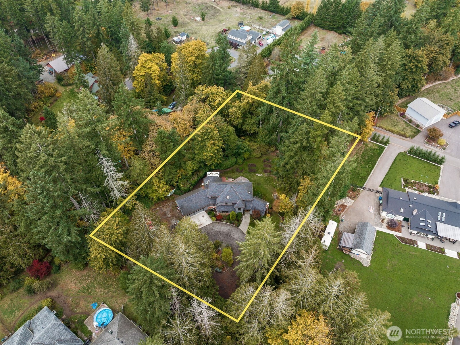 21720 Southeast 246th Street Maple Valley, WA 98038 - Photo 37 of 38 a view of a tennis court