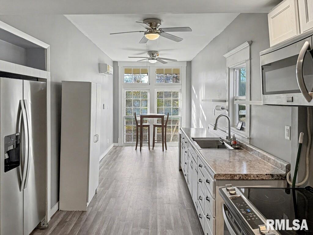 901 South 22nd Street Herrin, IL 62948 - Photo 2 of 27