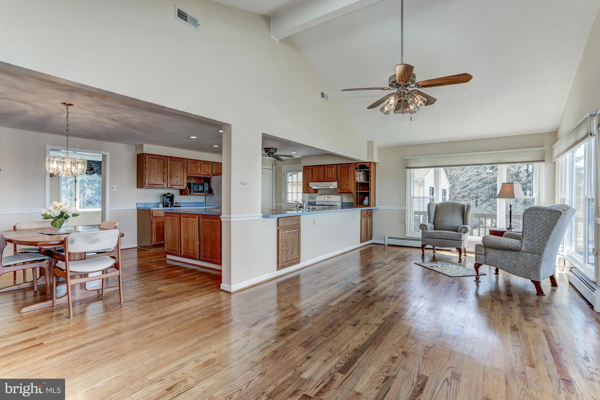 9424 Crest Hill Road Marshall, VA 20115 - Photo 11 of 30 Interior (General)