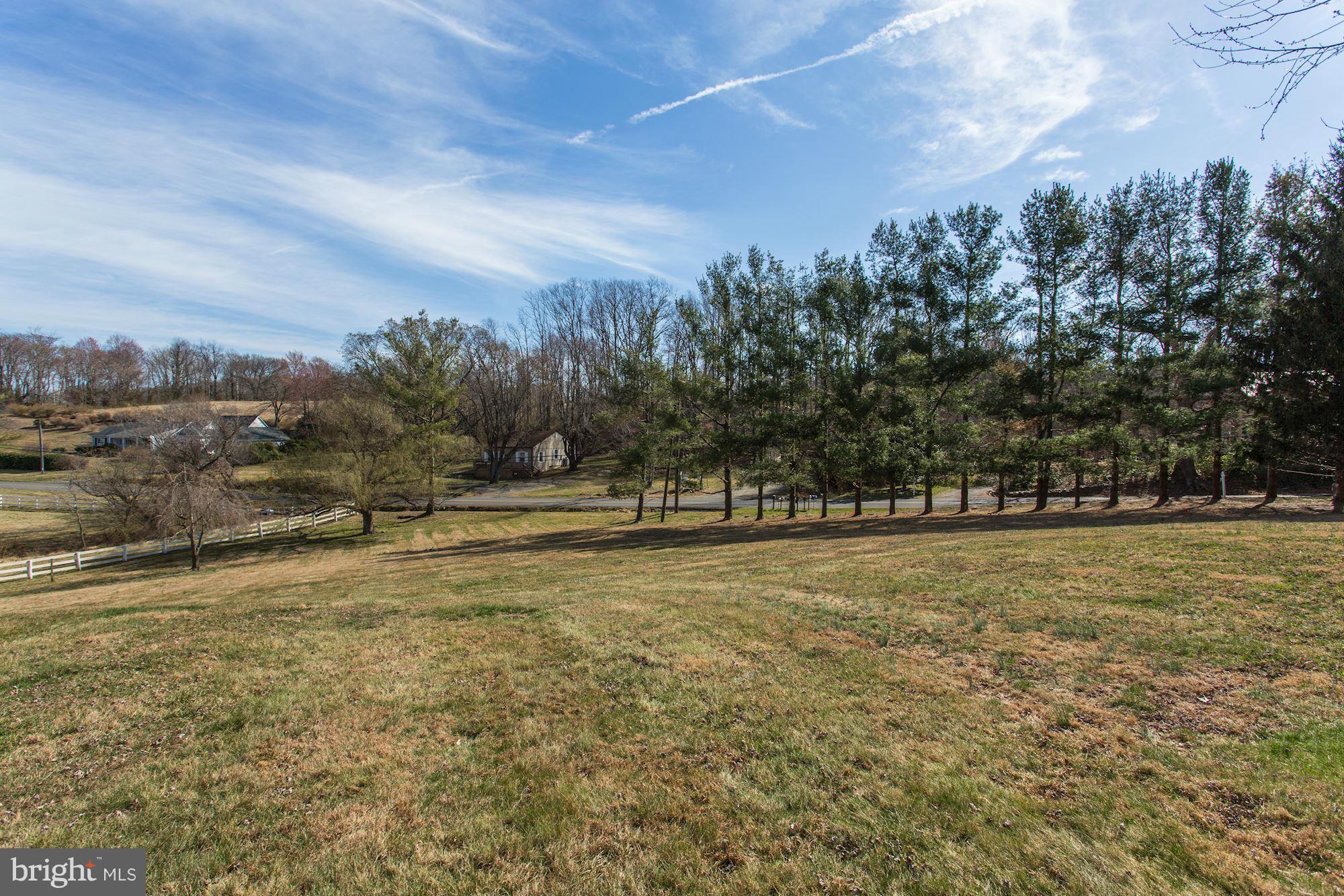 9424 Crest Hill Road Marshall, VA 20115 - Photo 25 of 30 Front view