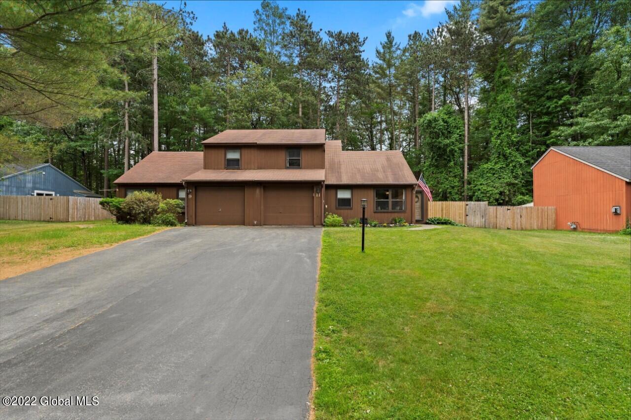 11 Wake Robin Road Malta, NY 12020 - Photo 1 of 29 front 2