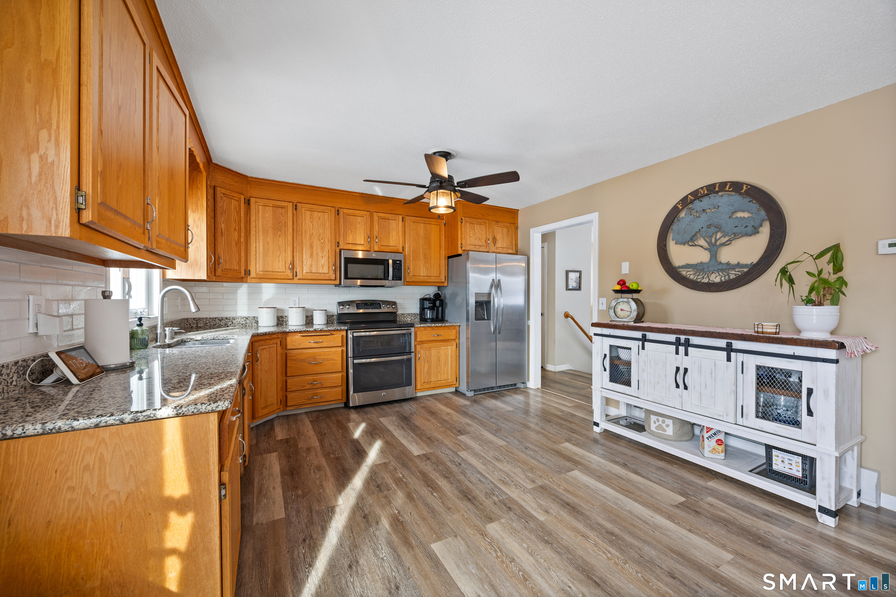 11 King Road Somers, CT 06071 - Photo 12 of 38