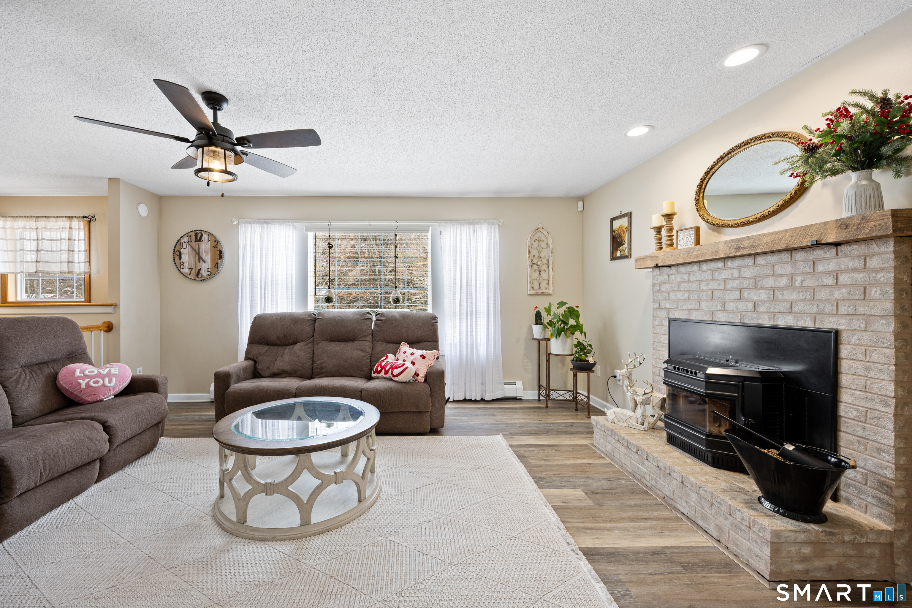 11 King Road Somers, CT 06071 - Photo 8 of 38