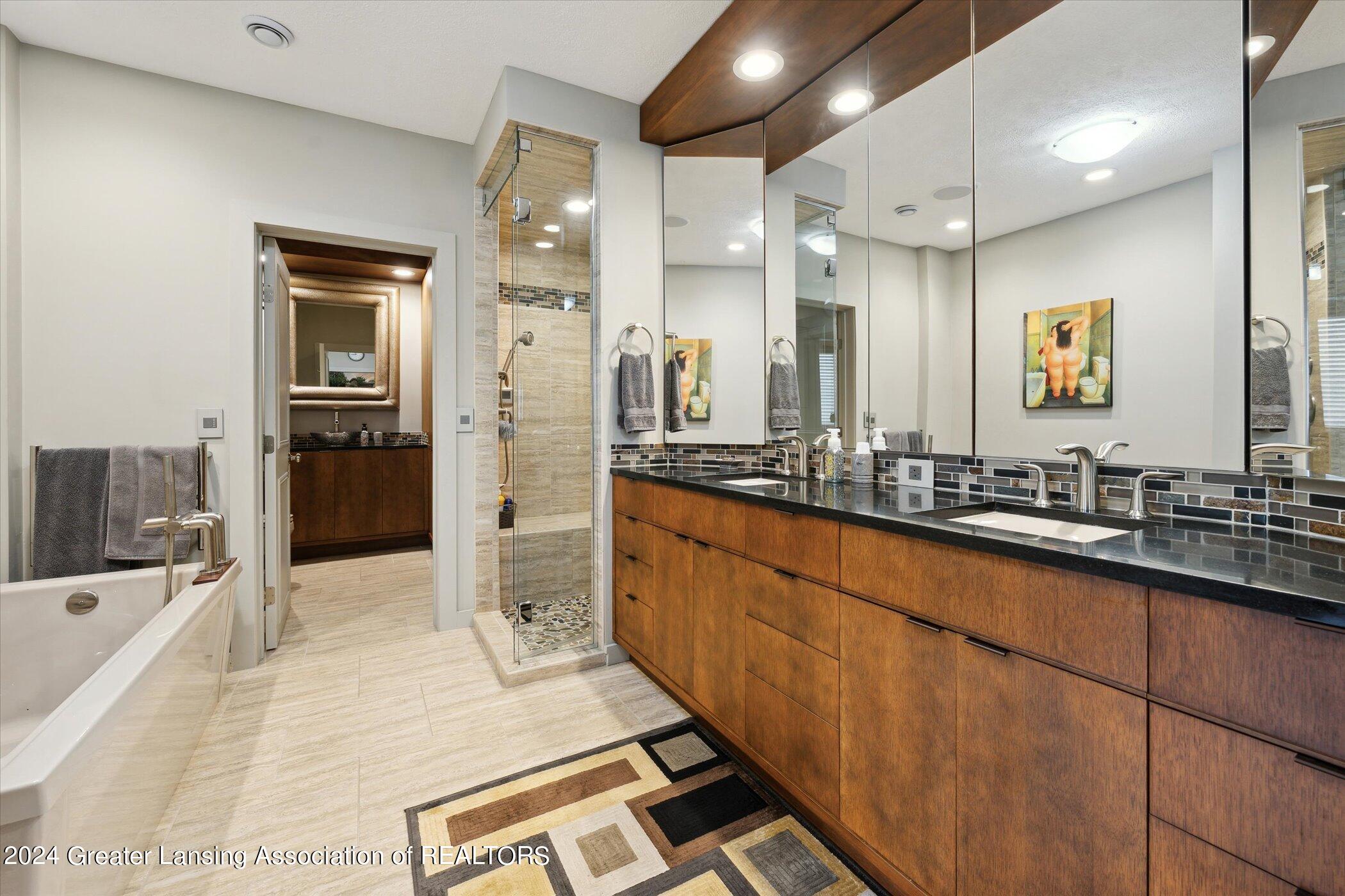 1445 Cambridge Road Lansing, MI 48911 - Photo 44 of 86 44-photo-44