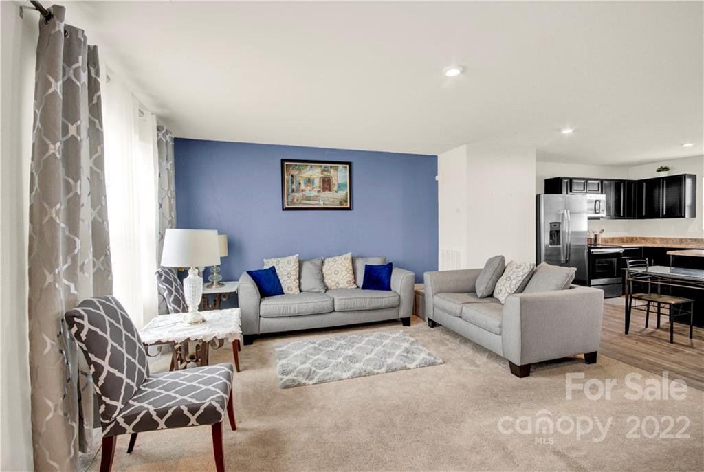 7415 Irwin Road, Unit 15 Charlotte, NC 28215 - Photo 20 of 32 Gallery Image 20