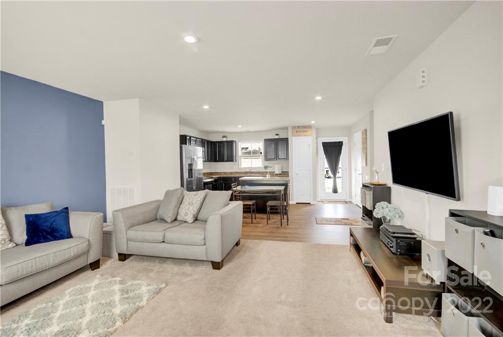 7415 Irwin Road, Unit 15 Charlotte, NC 28215 - Photo 21 of 32 Gallery Image 21