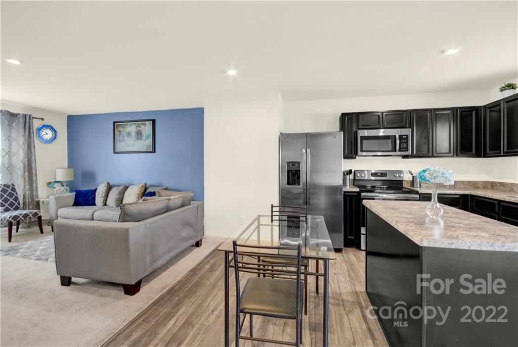 7415 Irwin Road, Unit 15 Charlotte, NC 28215 - Photo 24 of 32 Gallery Image 24