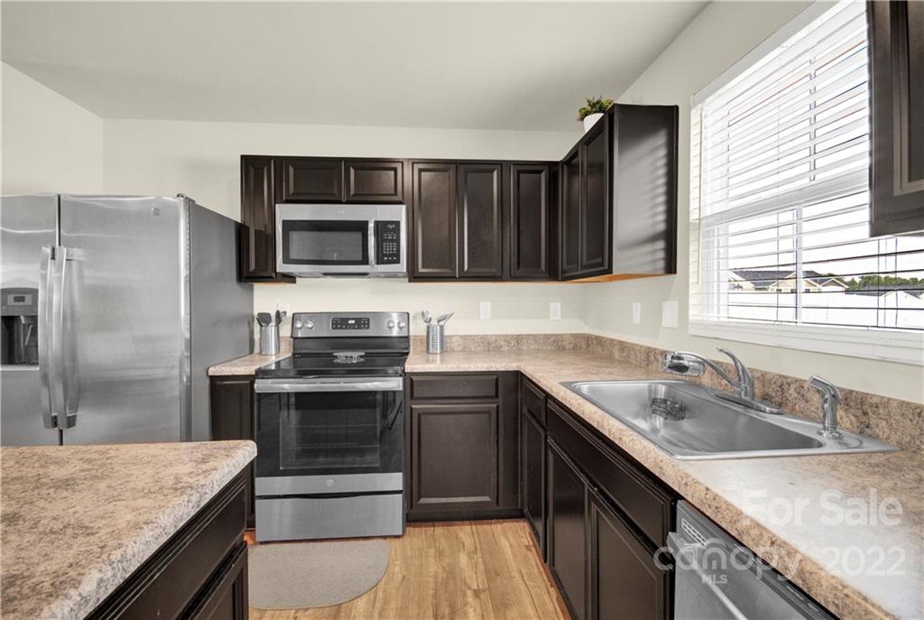 7415 Irwin Road, Unit 15 Charlotte, NC 28215 - Photo 26 of 32 Gallery Image 26