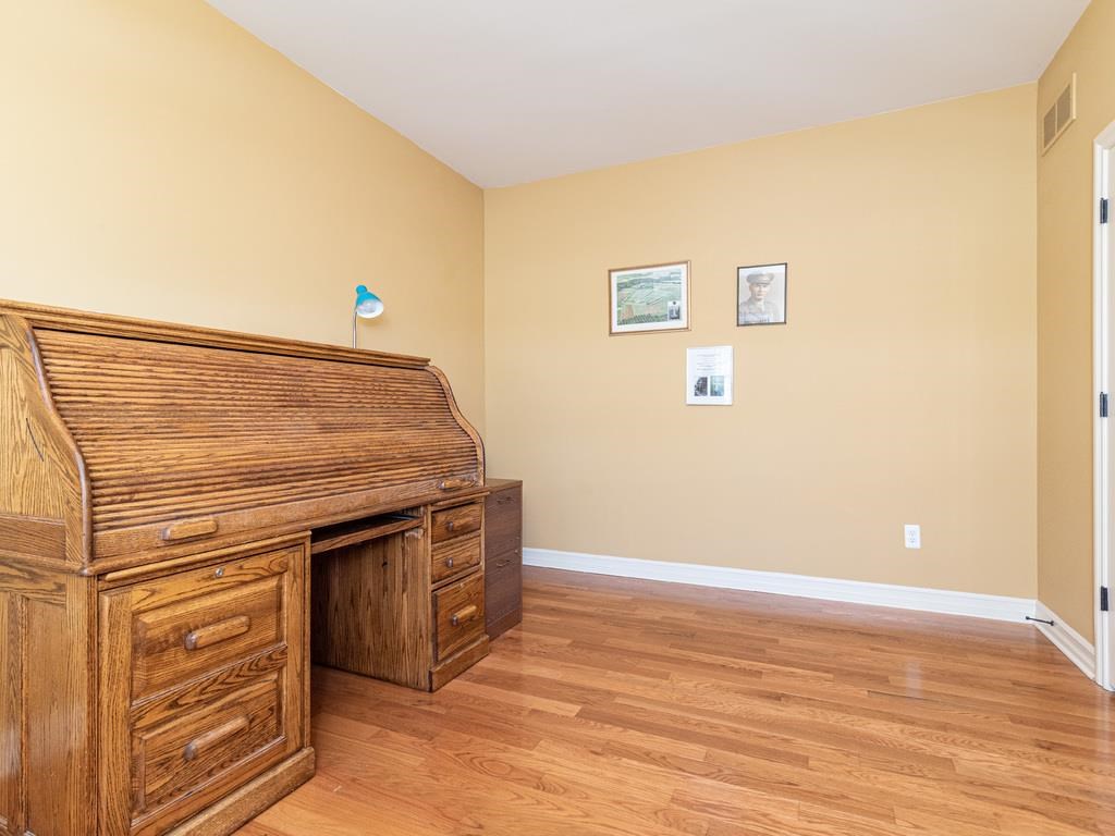 609 Mountain Circle Rochester, MI 48306 - Photo 42 of 73 50066094-41.JPG