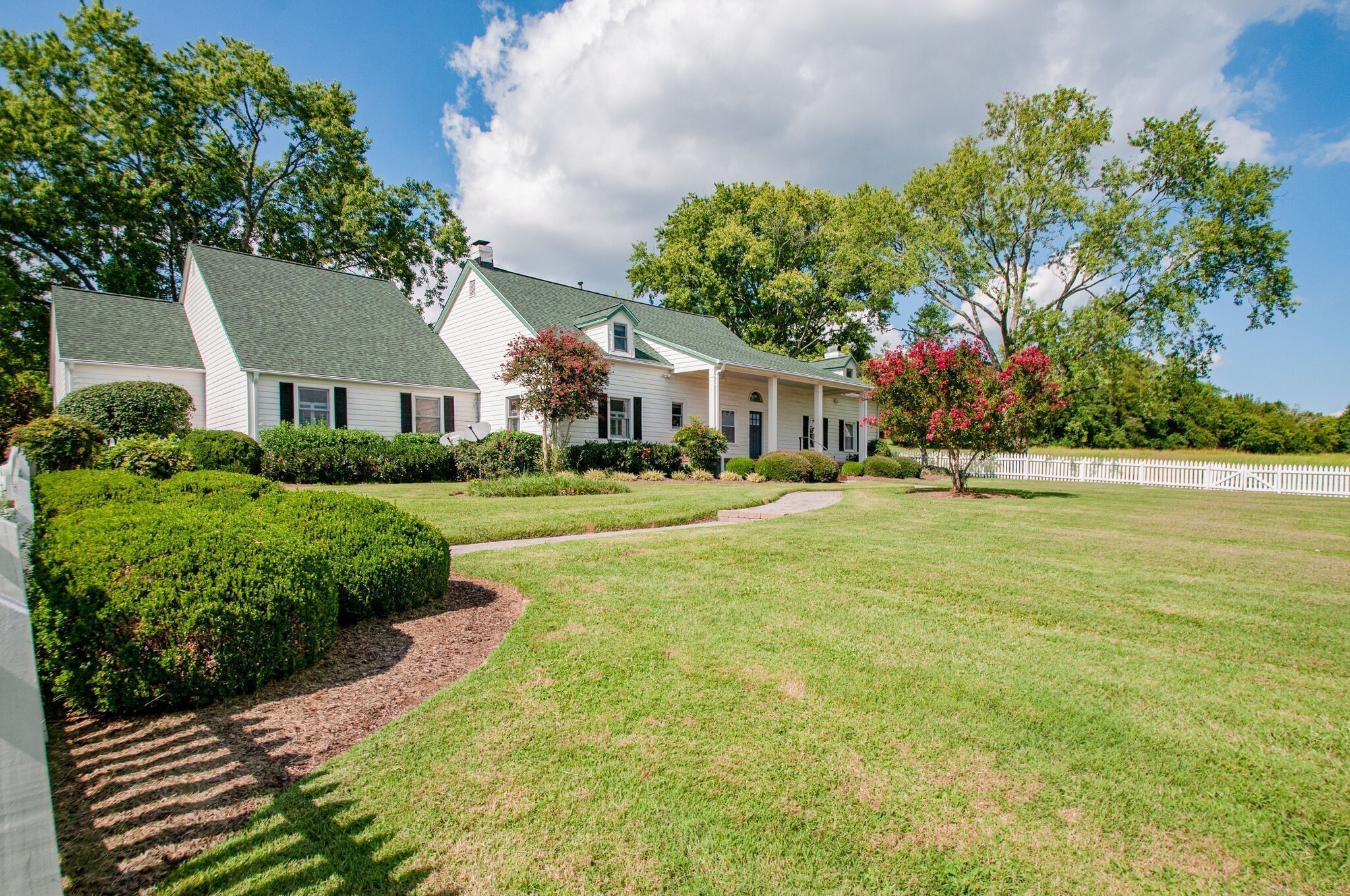 1103 Tulloss Road Franklin, TN 37067 - Photo 3 of 42