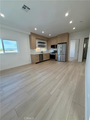 $3,350 | 6408 1/2 Riverton Avenue, North Hollywood, CA 91606