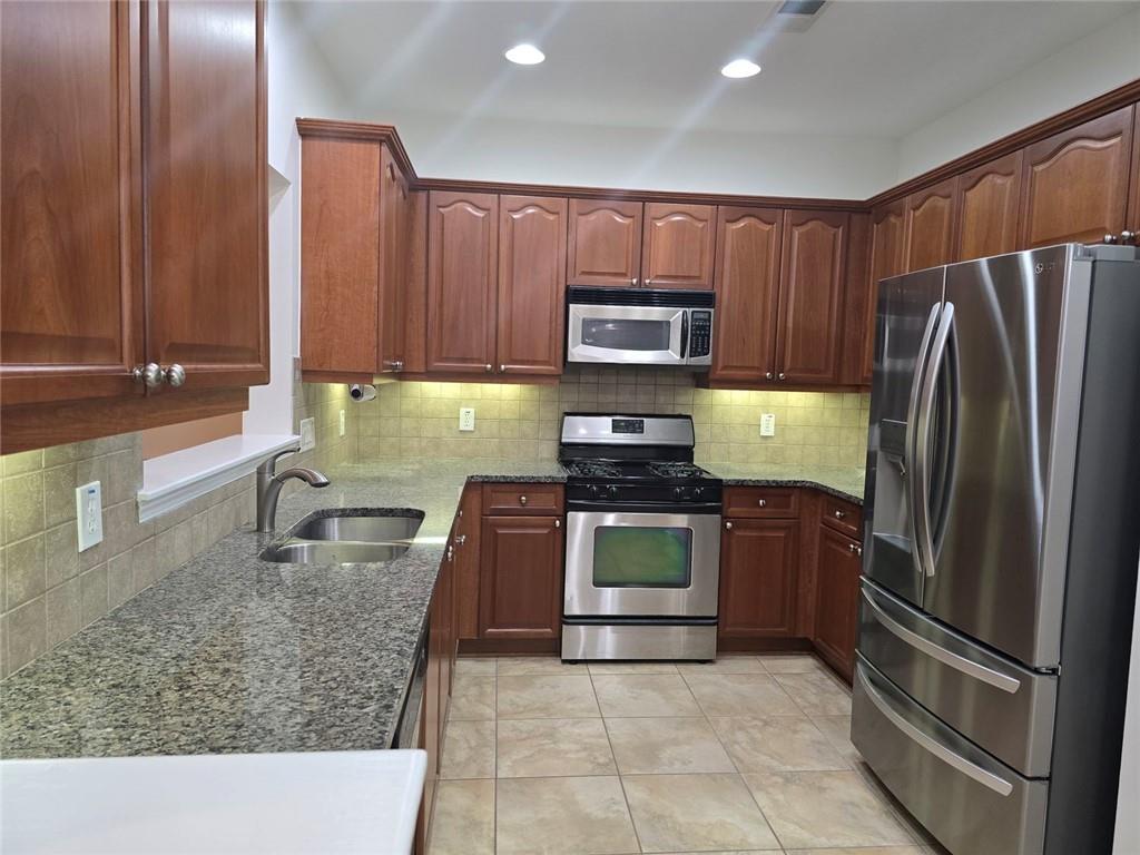 3237 Abbott Drive Southwest, Unit 7 Powder Springs, GA 30127 - Photo 11 of 51