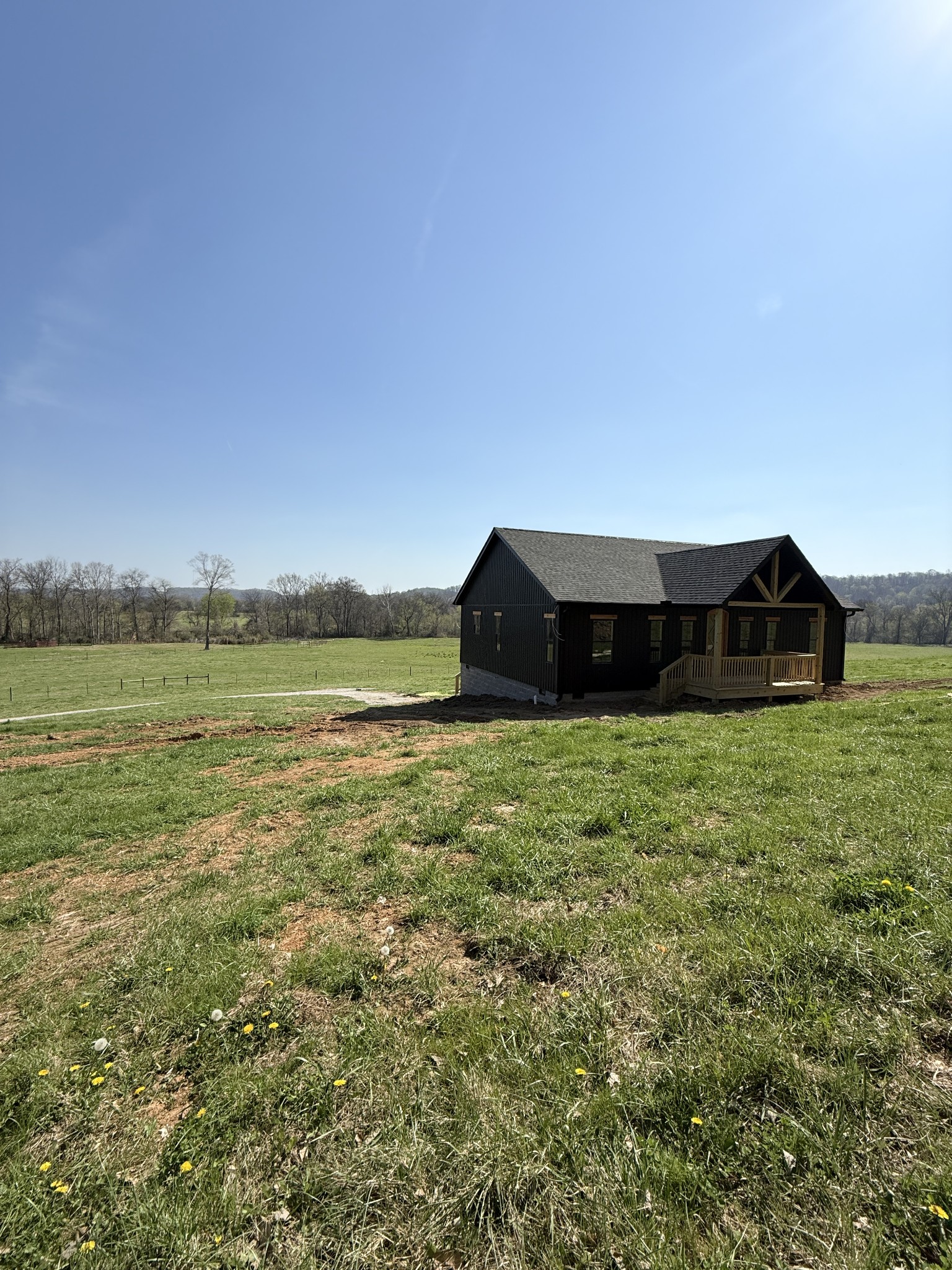 608 Buckeye Road Cumberland City, TN 37050 - Photo 3 of 11