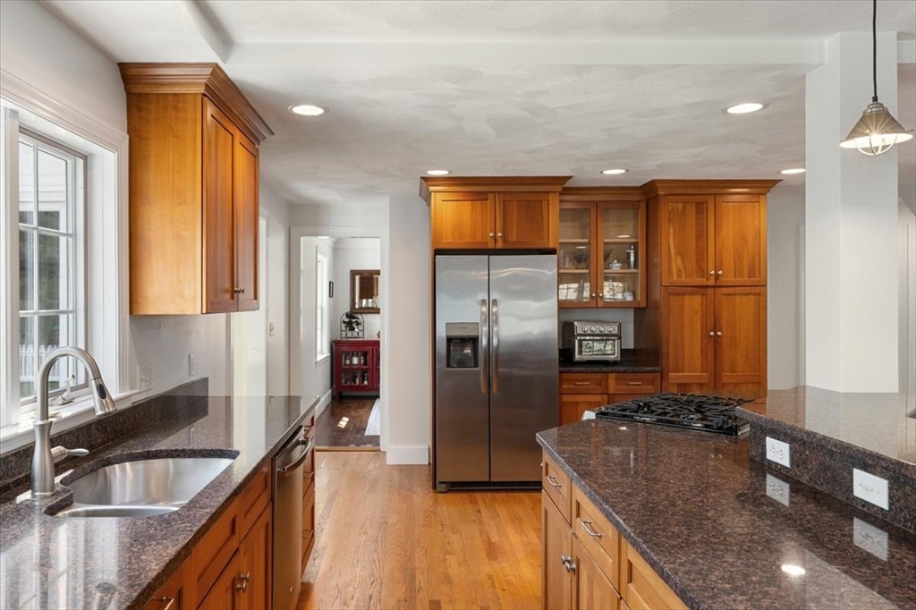 76 Union Street Natick, MA 01760 - Photo 14 of 42