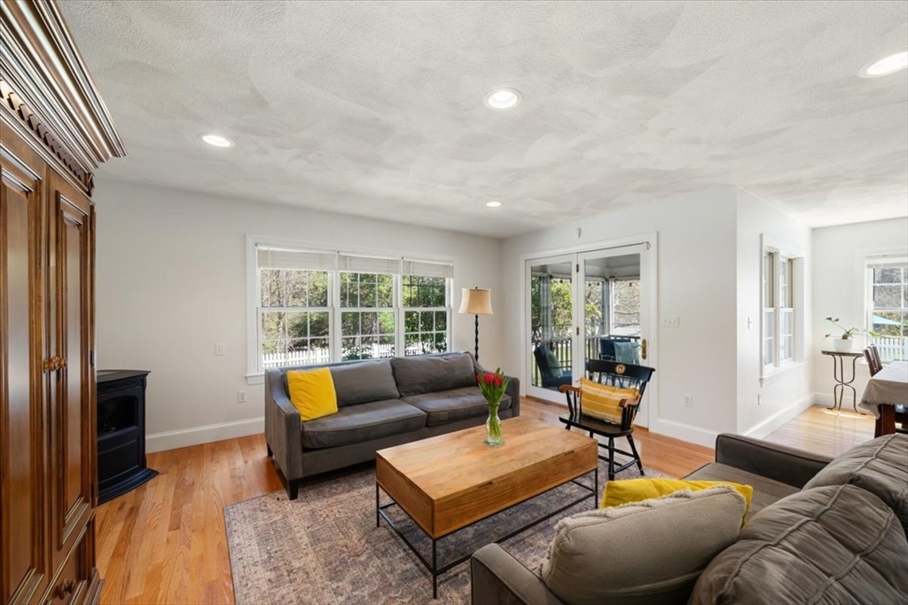 76 Union Street Natick, MA 01760 - Photo 23 of 42