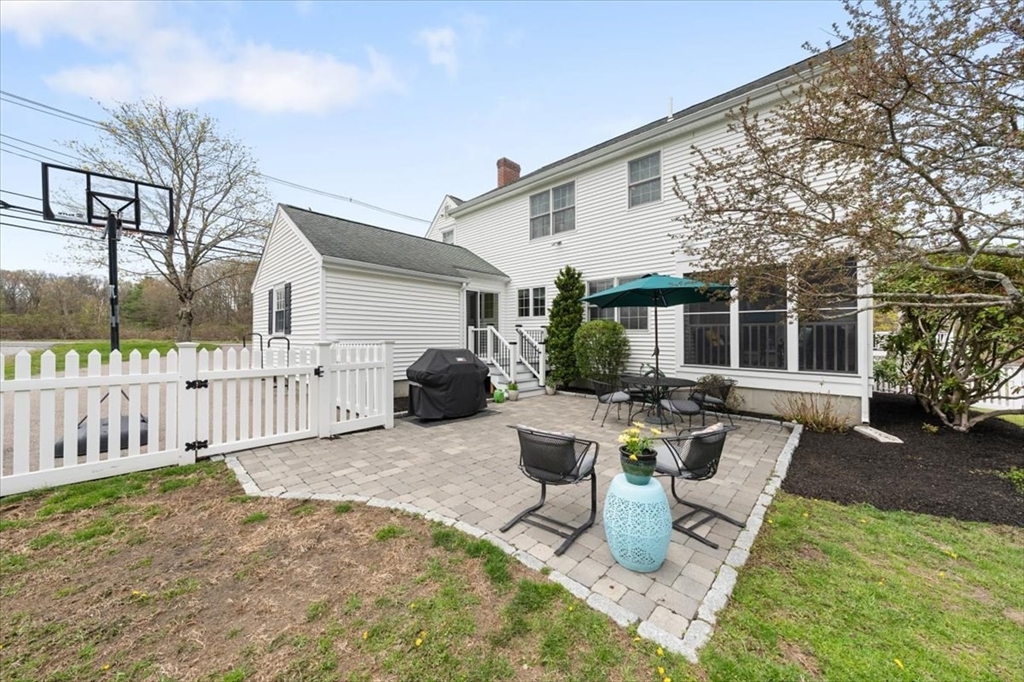 76 Union Street Natick, MA 01760 - Photo 37 of 42