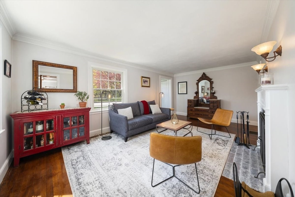 76 Union Street Natick, MA 01760 - Photo 4 of 42