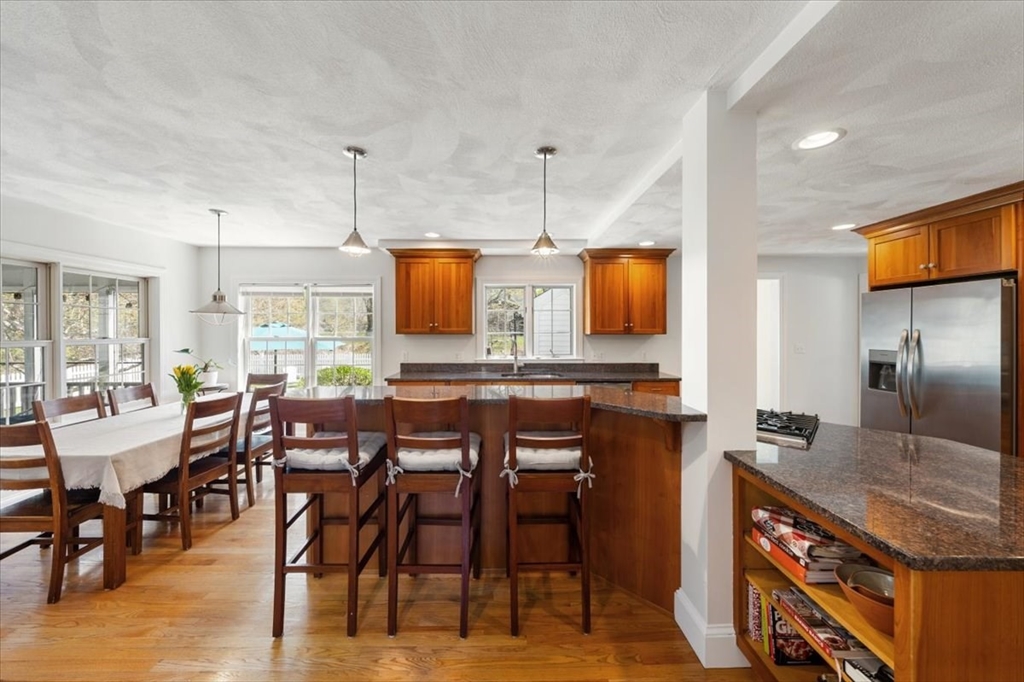 76 Union Street Natick, MA 01760 - Photo 8 of 42