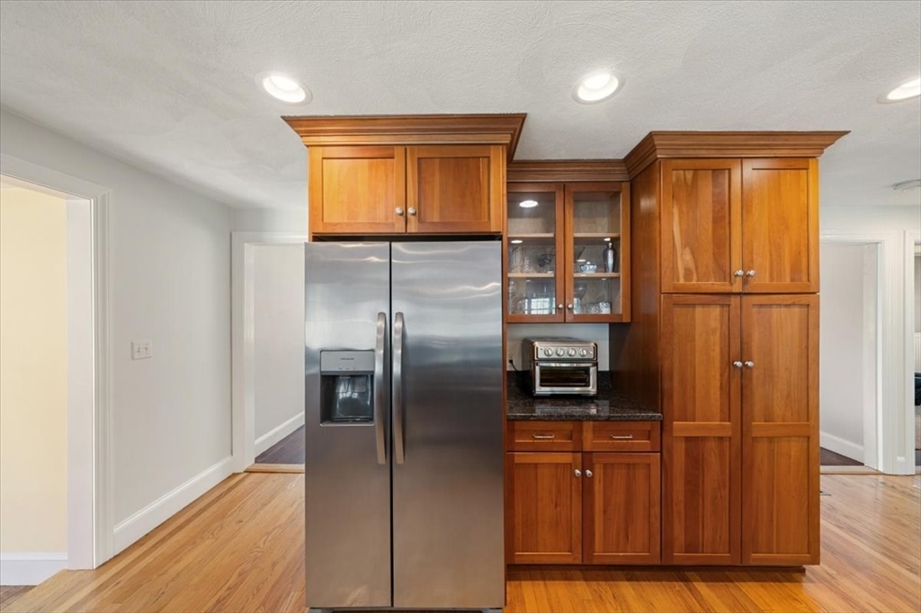 76 Union Street Natick, MA 01760 - Photo 10 of 42