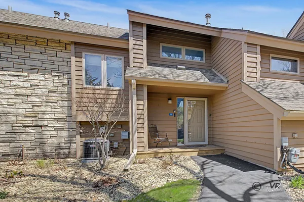 $169,900 | 27 Poplar Ridge, Galena, IL 61036