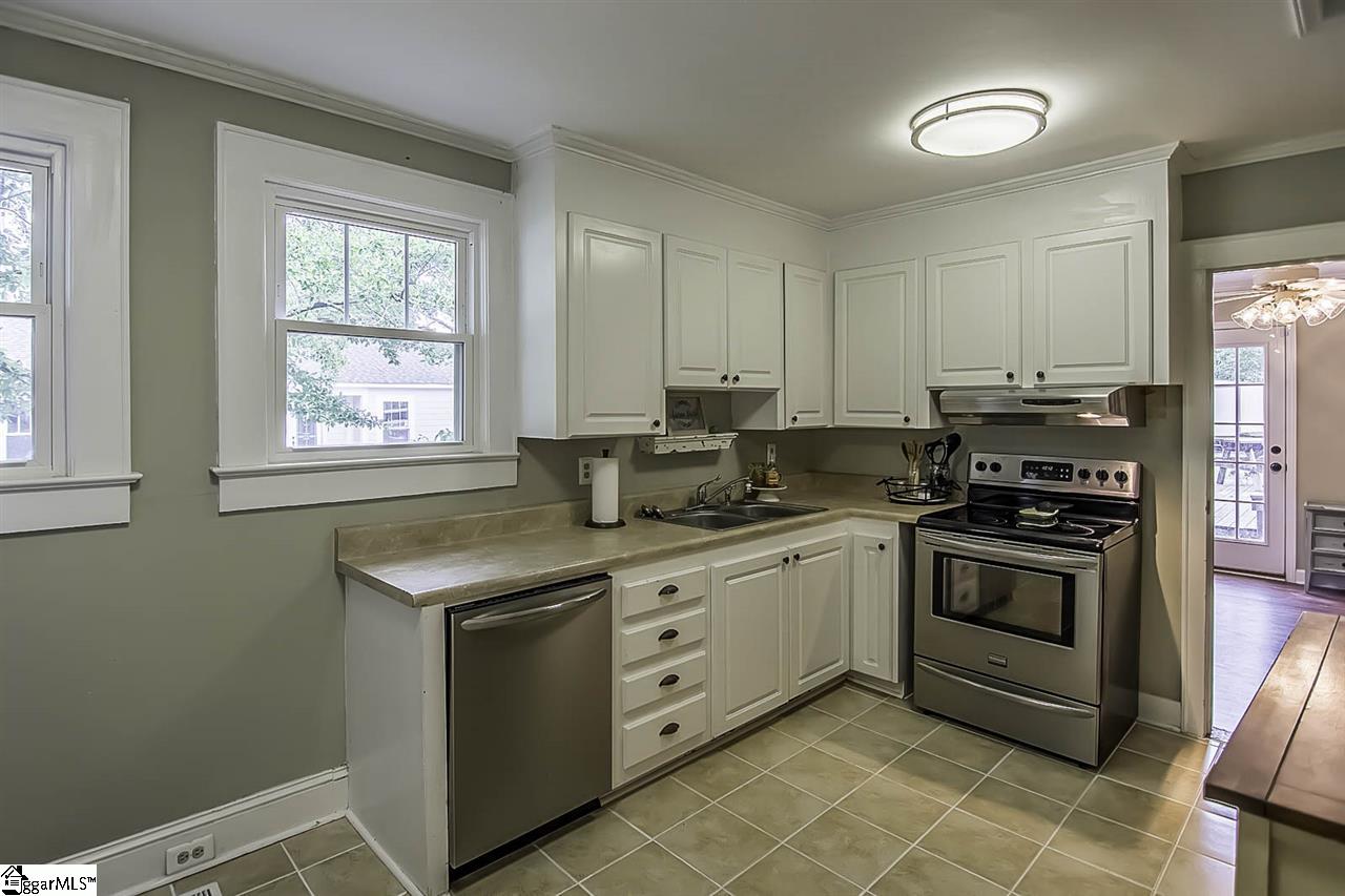 205 Thackston Street Fountain Inn, SC 29644 - Photo 14 of 30 Gallery Image 14