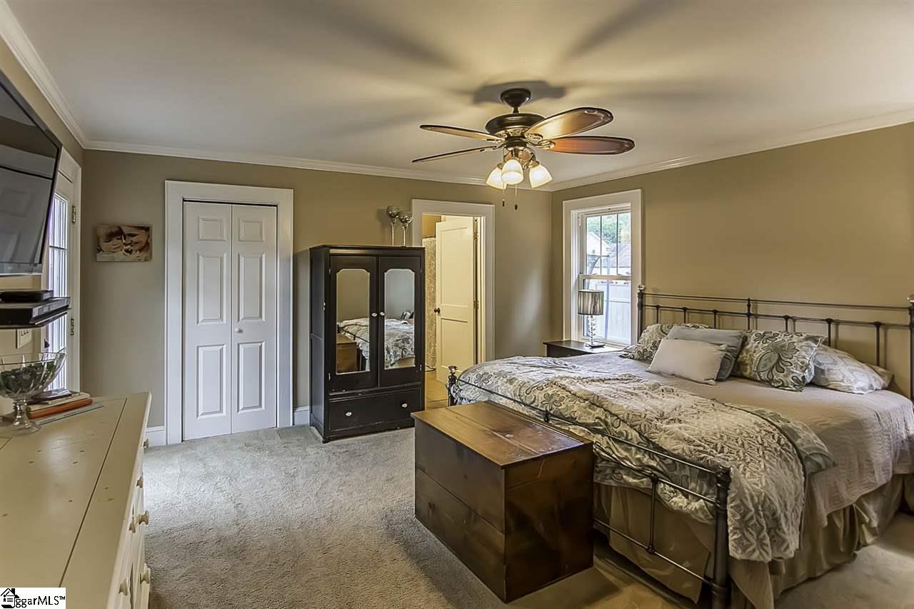 205 Thackston Street Fountain Inn, SC 29644 - Photo 6 of 30 Gallery Image 6