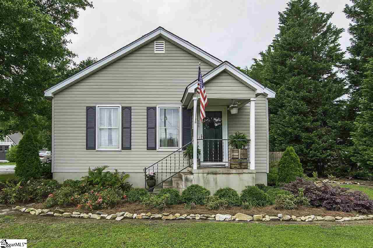 205 Thackston Street Fountain Inn, SC 29644 - Photo 8 of 30 Gallery Image 8