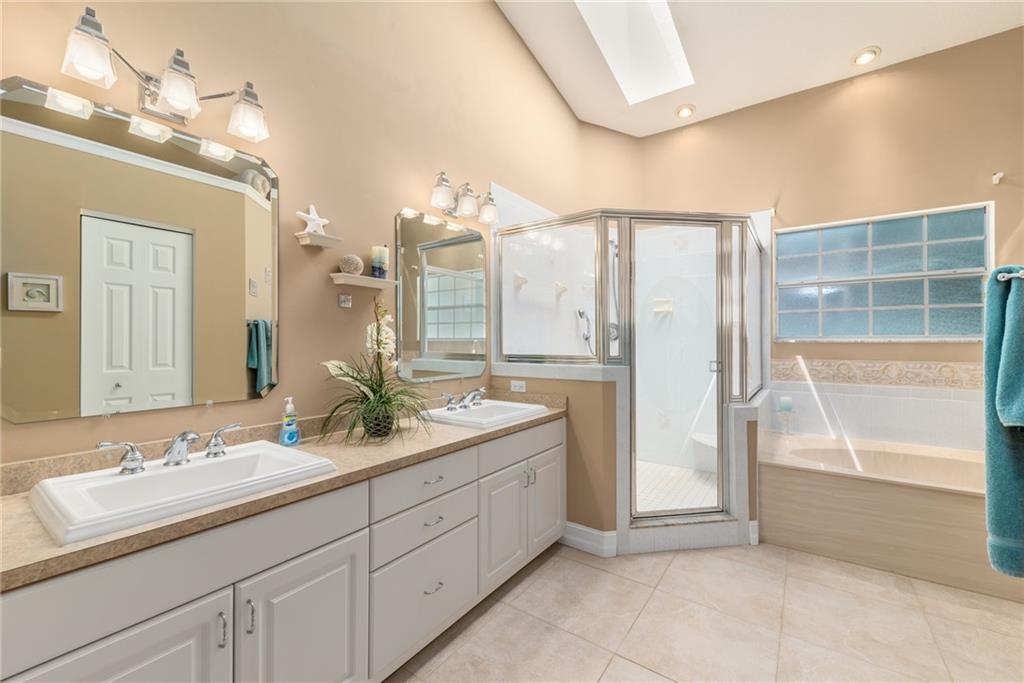 201 Southwest Parish Terrace Port St. Lucie, FL 34984 - Photo 13 of 21