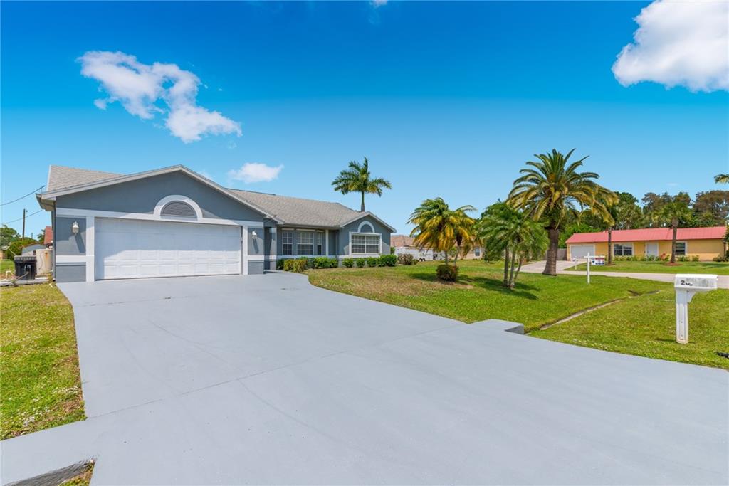 201 Southwest Parish Terrace Port St. Lucie, FL 34984 - Photo 2 of 21