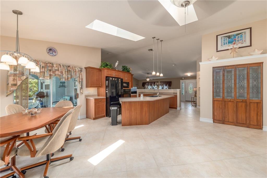 201 Southwest Parish Terrace Port St. Lucie, FL 34984 - Photo 7 of 21