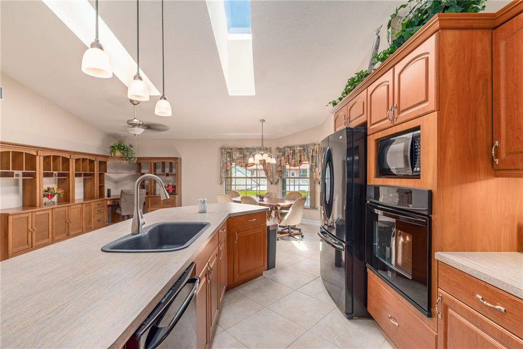 201 Southwest Parish Terrace Port St. Lucie, FL 34984 - Photo 10 of 21