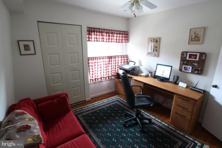 8111 Inverness Ridge Road Potomac, MD 20854 - Photo 11 of 17 a living room with furniture