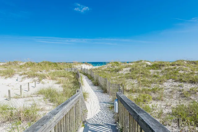 $2,195,000 | 2508 North Lumina Avenue, Unit 2D, Wrightsville Beach, NC 28480