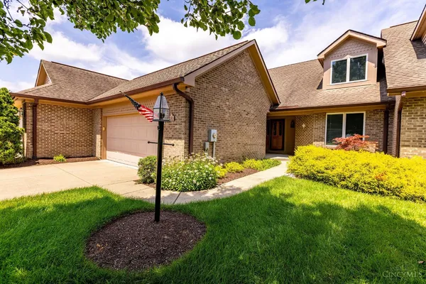 $330,000 | 135 Wayside Circle, Unit 78, Hamilton, OH 45013
