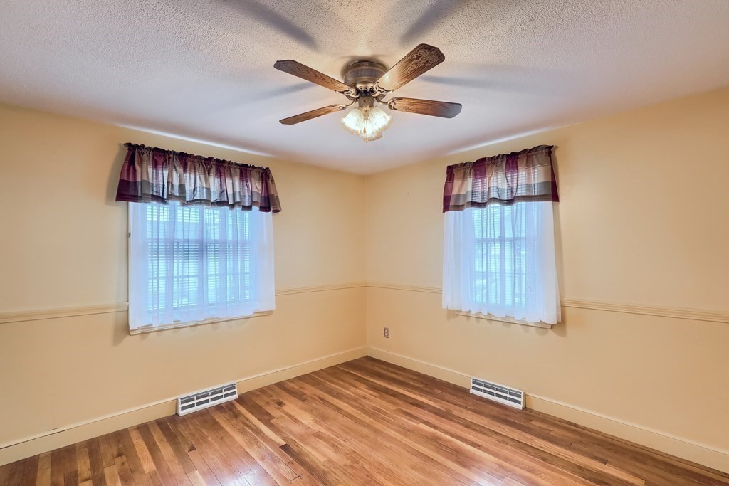 70 Elmlawn Road Braintree, MA 02184 - Photo 20 of 40 Gallery Image 20