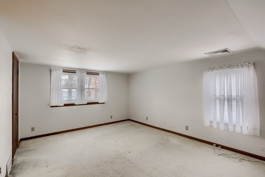 70 Elmlawn Road Braintree, MA 02184 - Photo 27 of 40 Gallery Image 27