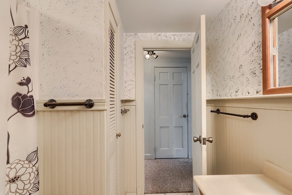 70 Elmlawn Road Braintree, MA 02184 - Photo 10 of 40 Gallery Image 10