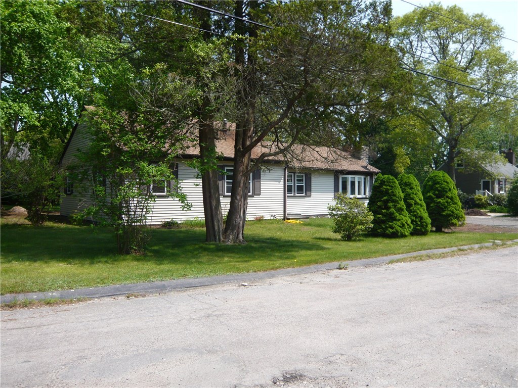 117 Alder Road South Kingstown, RI 02879 - Photo 6 of 17 front