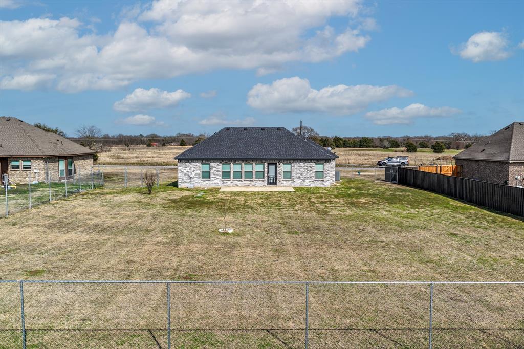 11729 County Road 313 Terrell, TX 75161 - Photo 25 of 25 a large pool with lawn chairs