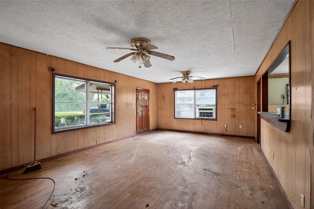 26045 West Newberry Road Newberry, FL 32669 - Photo 4 of 30