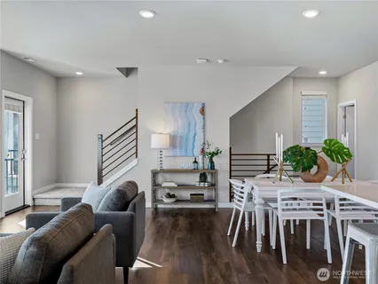 $854,000 | 11815 82nd Place South, Seattle, WA 98178