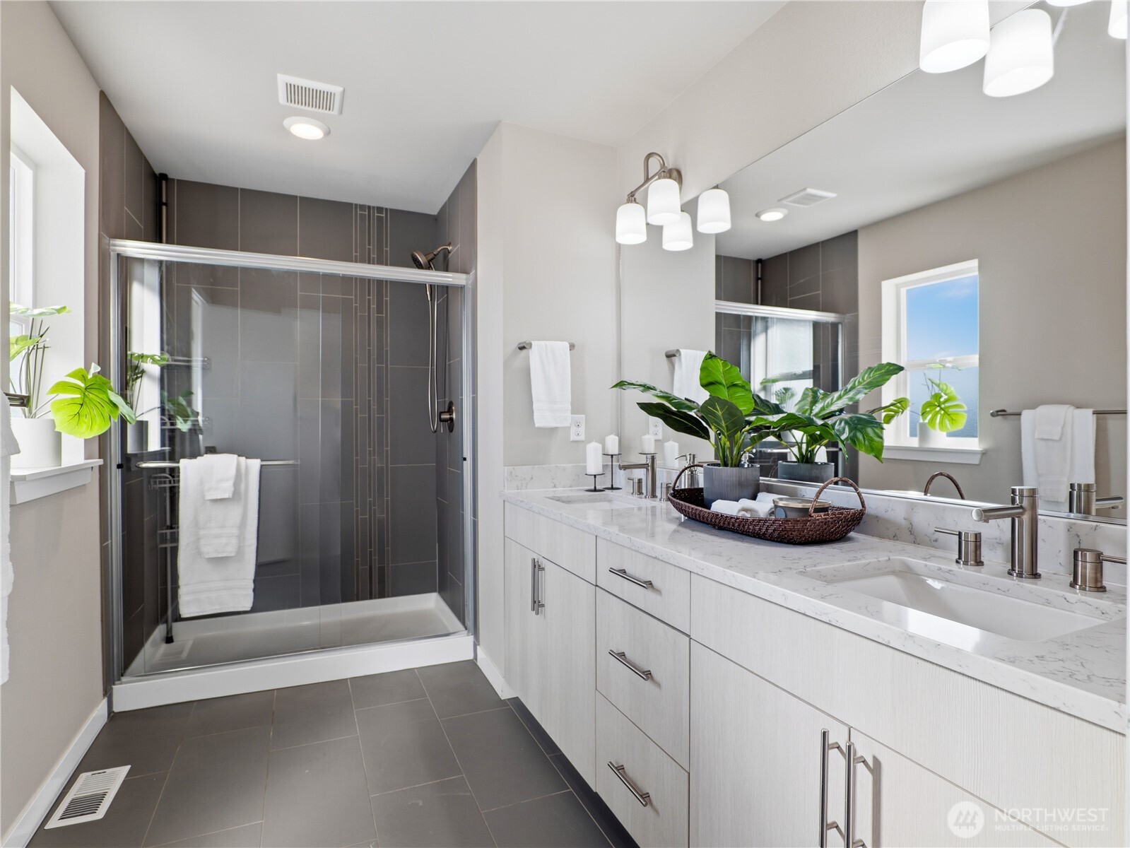 11815 82nd Place South Seattle, WA 98178 - Photo 26 of 40