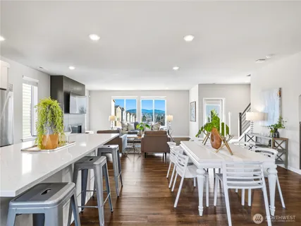 $854,000 | 11815 82nd Place South, Seattle, WA 98178