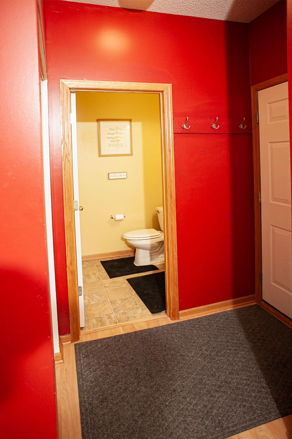 1790 Colonial Street Shakopee, MN 55379 - Photo 12 of 21