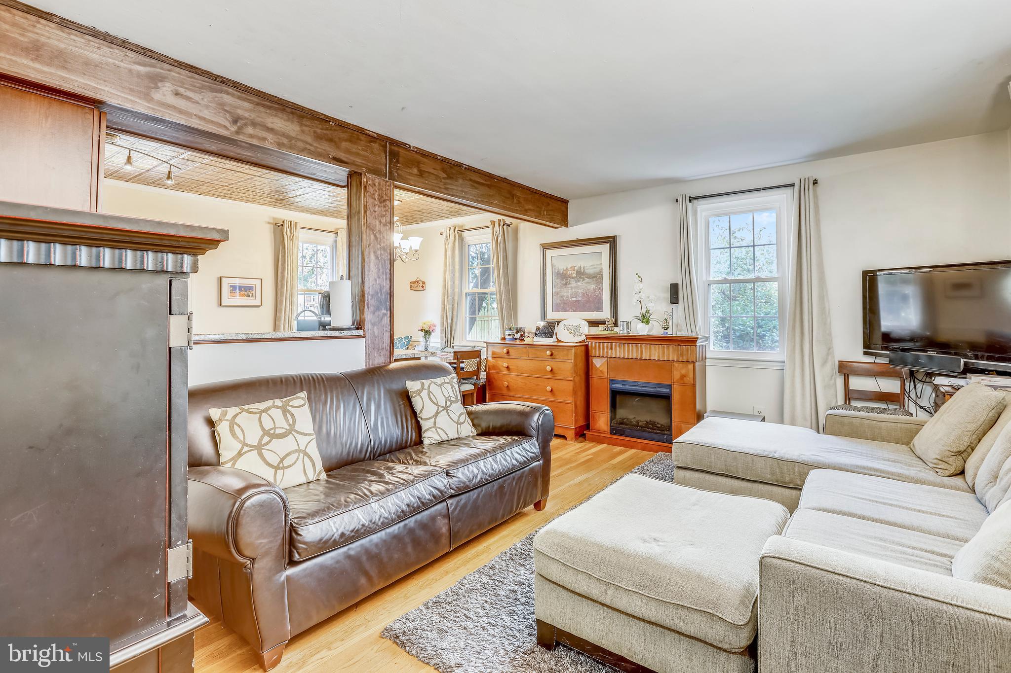 2705 Harris Avenue Silver Spring, MD 20902 - Photo 4 of 36 Gallery Image 4