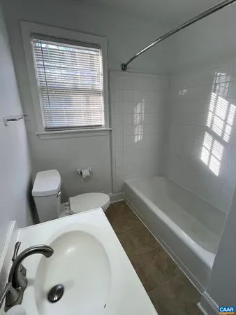 $2,195 | 1545 Rugby Avenue, Charlottesville, VA 22903