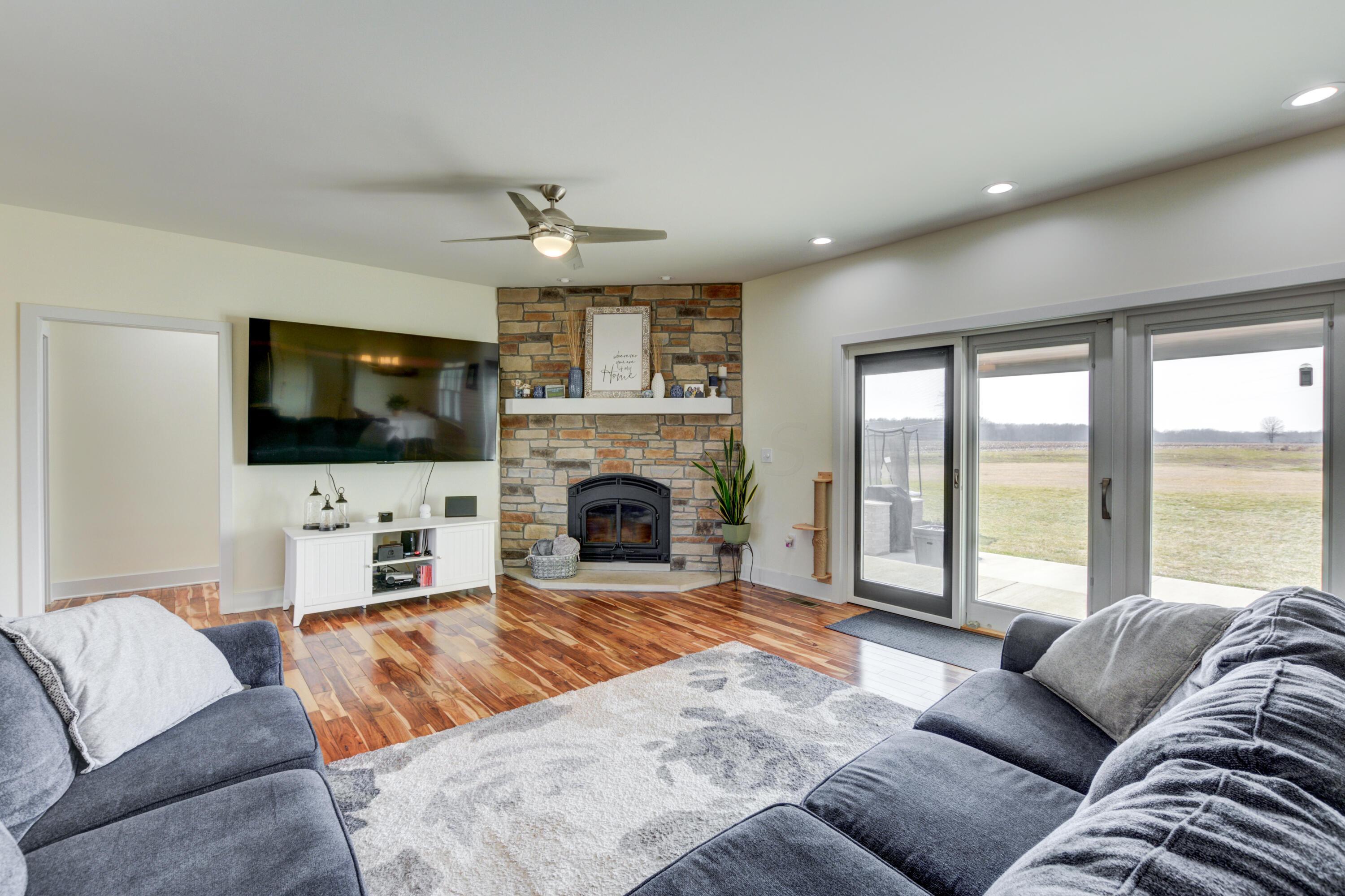 12800 Trenton Road Galena, OH 43021 - Photo 14 of 49 Great Room