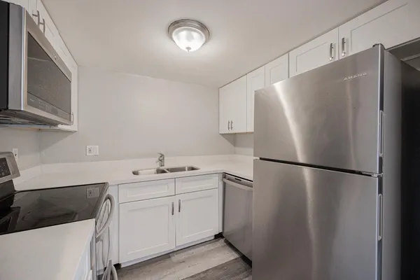 $1,350 | 2674 North 43rd Avenue, Unit C, Phoenix, AZ 85009